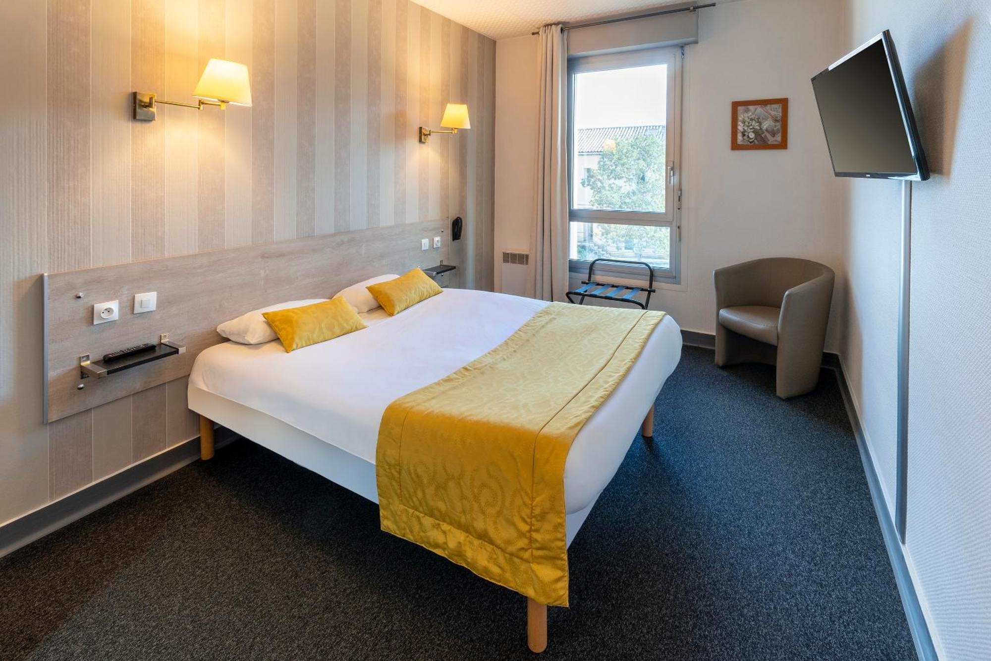 Sure Hotel By Best Western Angouleme Exterior photo